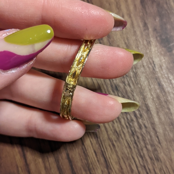 5/$20 necklace adjuster for pearls - Picture 4 of 5